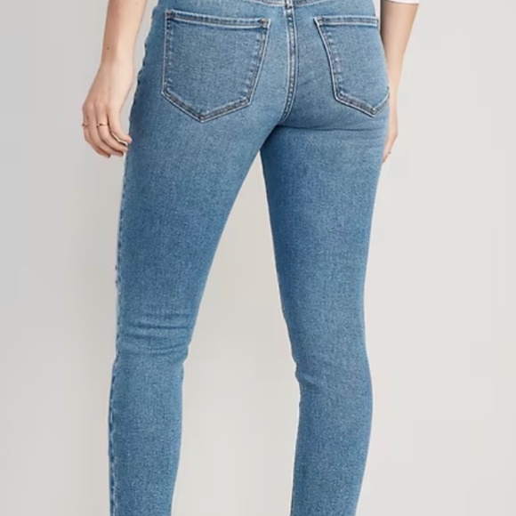 NWT Old Navy Mid-Rise Rockstar Super-Skinny Ankle Jeans - Picture 2 of 11